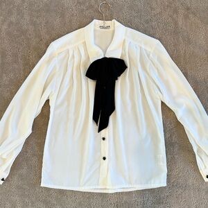 Jaeger Ivory Bow Tie Blouse Black Tie Neck Button Shirt Classic Elegant UK